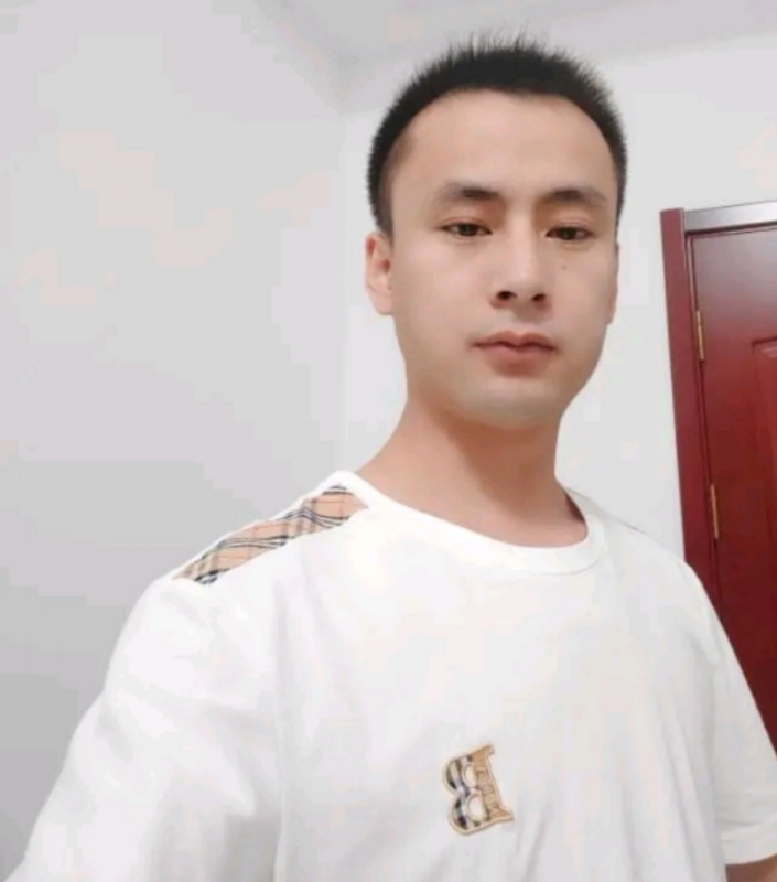 海阔天空的第一张照片--玉林相亲服务中心