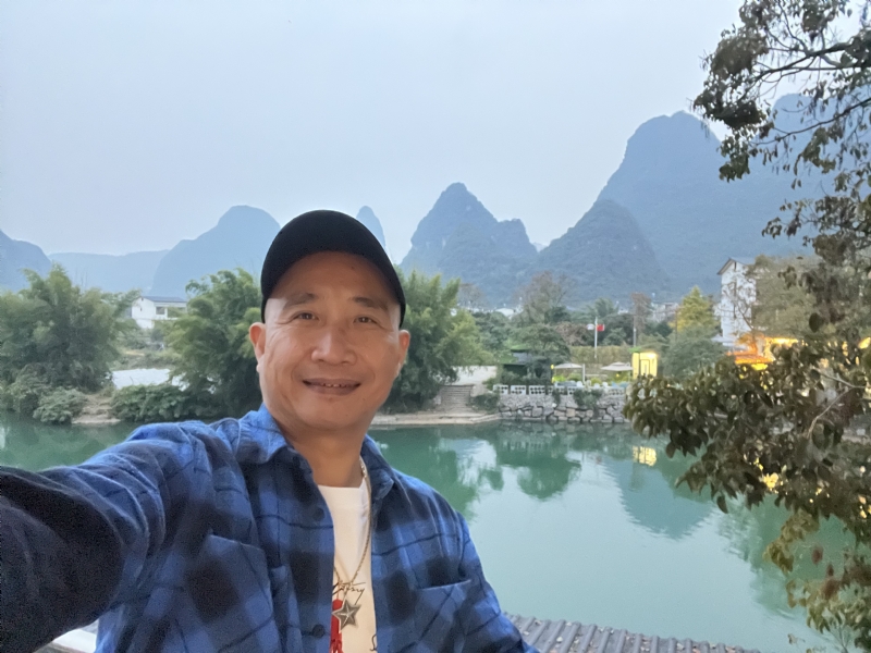 民叔叔的第一张照片--玉林相亲服务中心