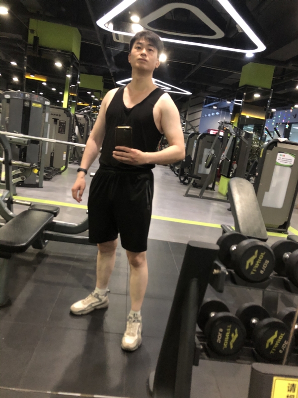 愿得一人心的第一张照片--玉林相亲服务中心