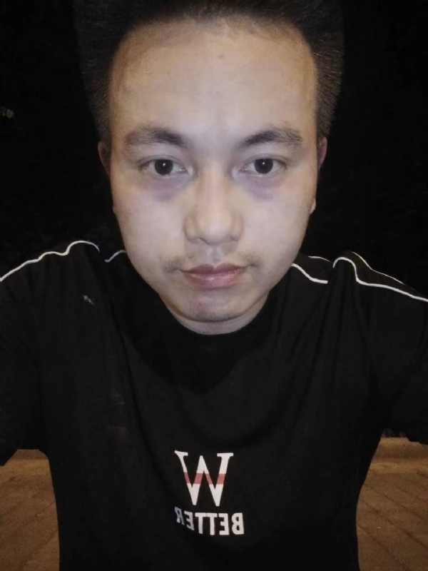 拓荒者的第一张照片--玉林相亲服务中心