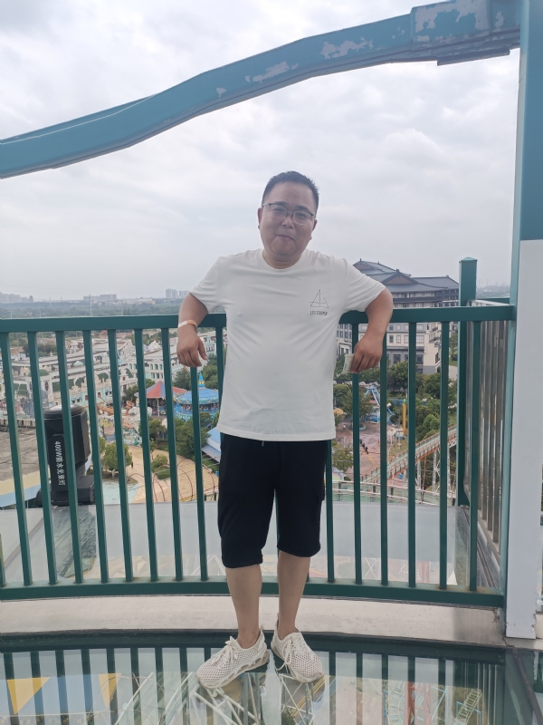 飞哥的第一张照片--玉林相亲服务中心