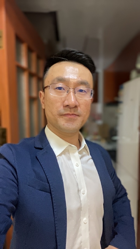 笑看人生的第一张照片--玉林相亲服务中心