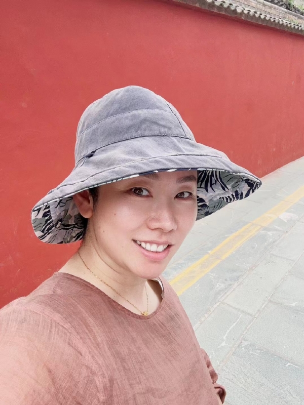 妖娆的煤气罐的第二张照片--玉林相亲服务中心