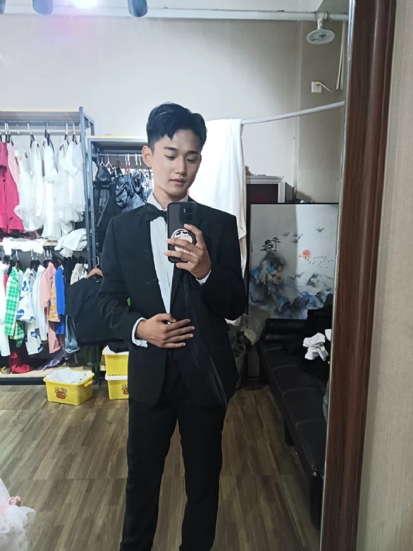 李梓宇的第一张照片--玉林相亲服务中心
