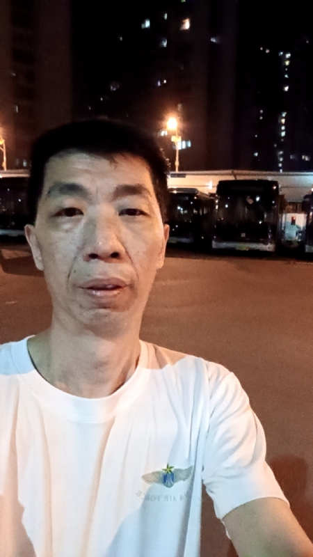 小丑的第一张照片--玉林相亲服务中心