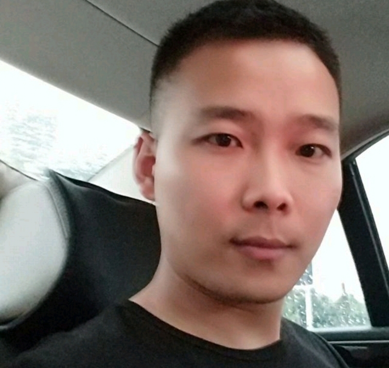 李先生的第二张照片--玉林相亲服务中心