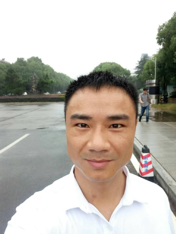 水木年华的第一张照片--玉林相亲服务中心