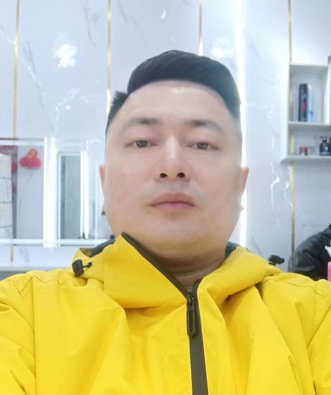 曾哥的第一张照片--玉林相亲服务中心