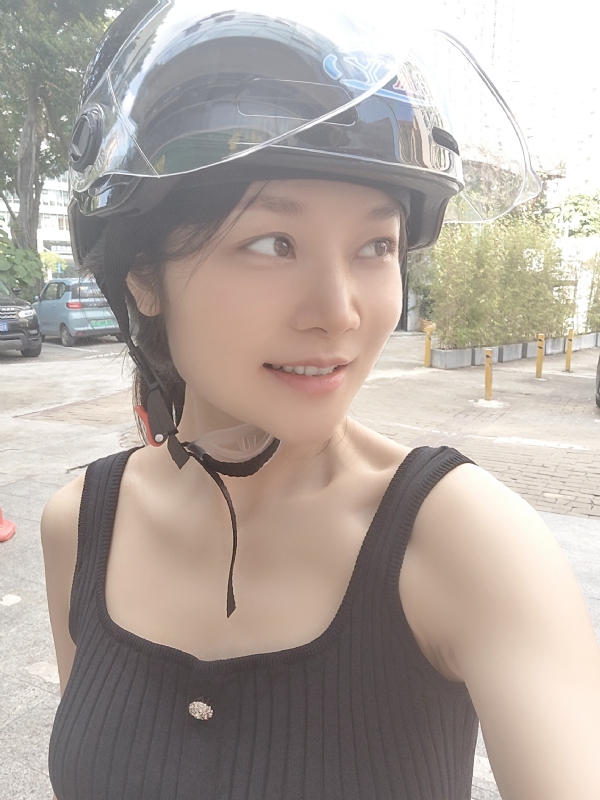 单身的第一张照片--玉林相亲服务中心