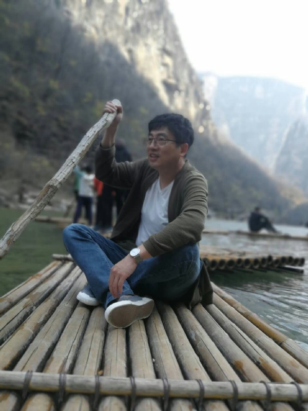 风被吹走了的第一张照片--玉林相亲服务中心