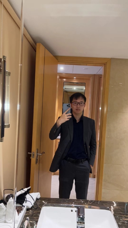 熊先生的第一张照片--玉林相亲服务中心