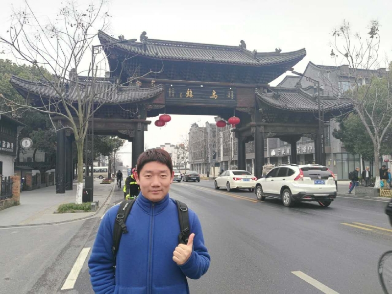 秋风秋雨的第一张照片--玉林相亲服务中心