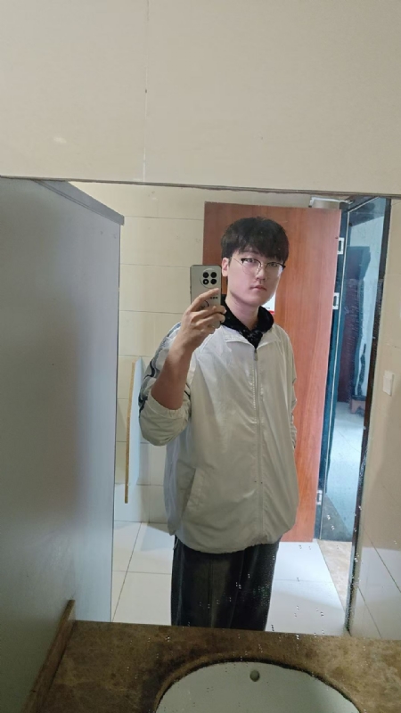 高大毛的第一张照片--玉林相亲服务中心