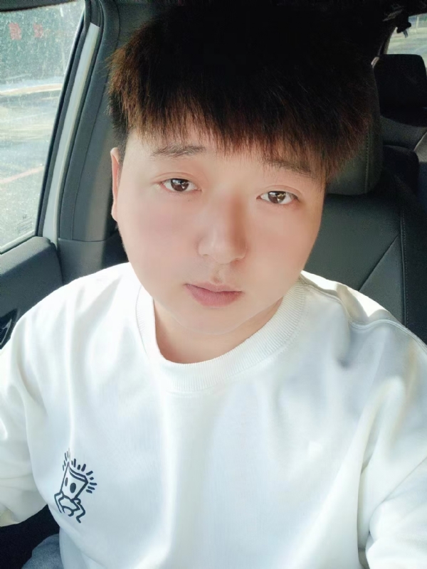 可乐加冰的第一张照片--玉林相亲服务中心