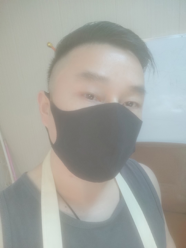 Poluk秦的第二张照片--玉林相亲服务中心