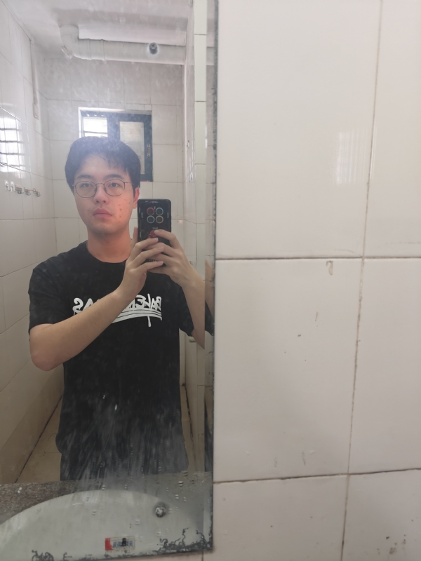 爱看尖尖星人的第一张照片--玉林相亲服务中心