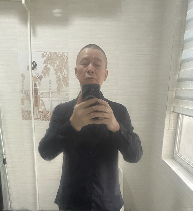 荣哥的第一张照片--玉林相亲服务中心