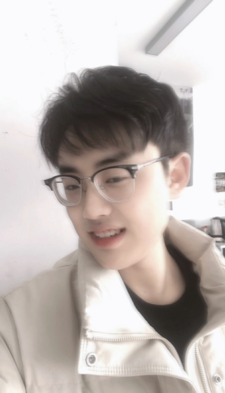 梁21的第一张照片--玉林相亲服务中心