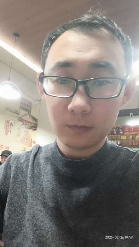 黑黑一笑的第一张照片--玉林相亲服务中心