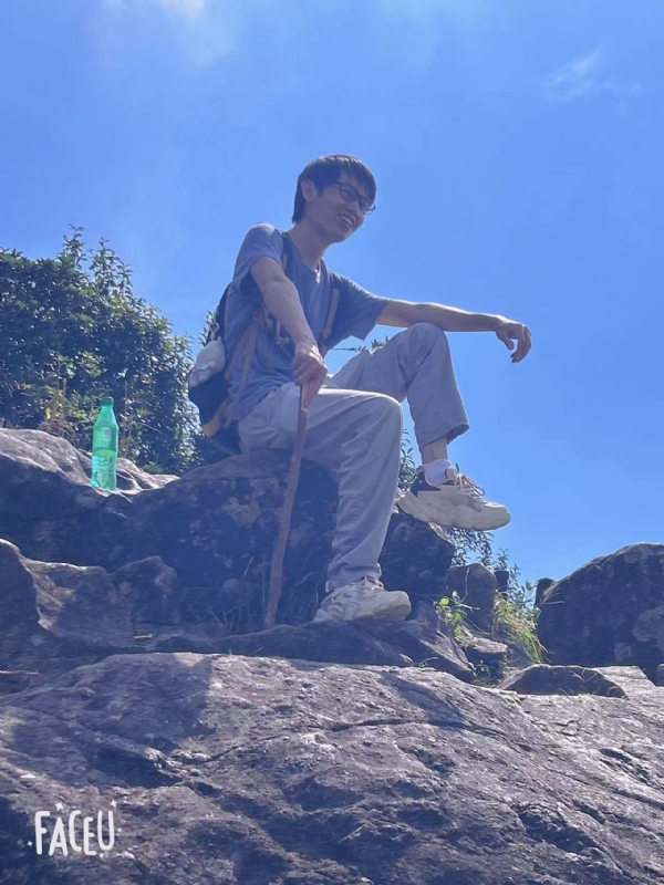 落叶之秋的第一张照片--玉林相亲服务中心