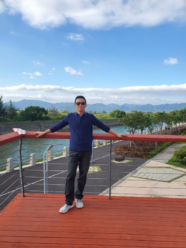 峰戈的第二张照片--玉林相亲服务中心