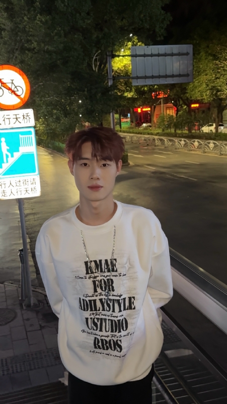 与宇的第一张照片--玉林相亲服务中心