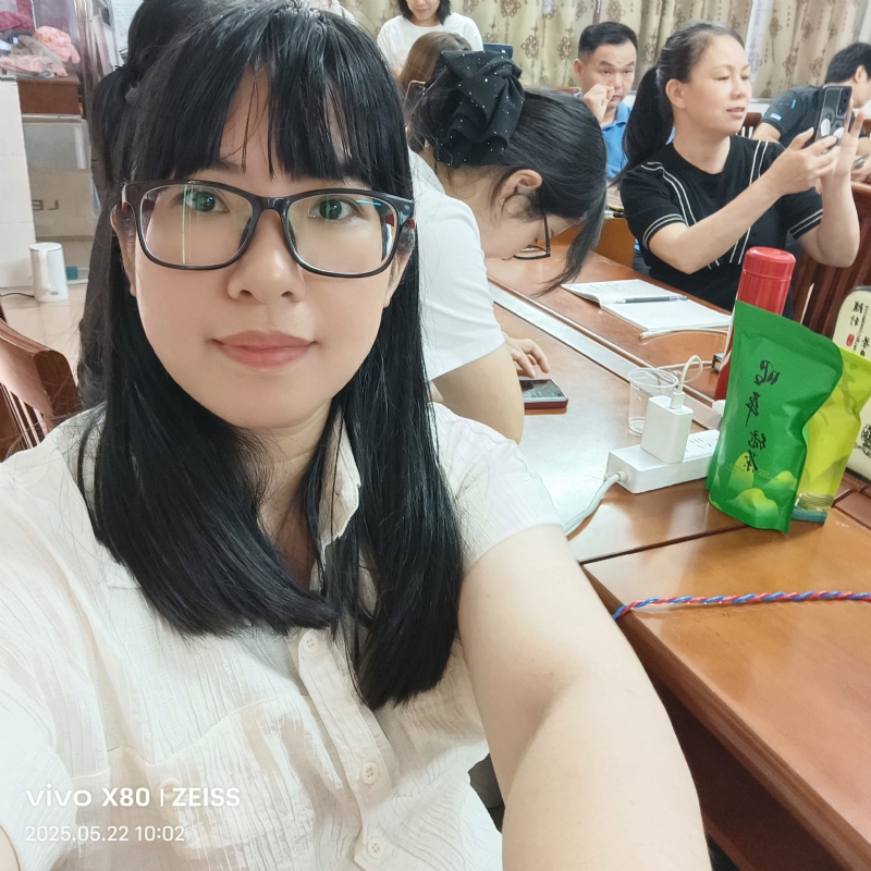 雯城慧敏的第一张照片--玉林相亲服务中心