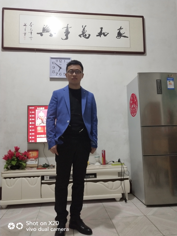 孤独的狼的第一张照片--玉林相亲服务中心