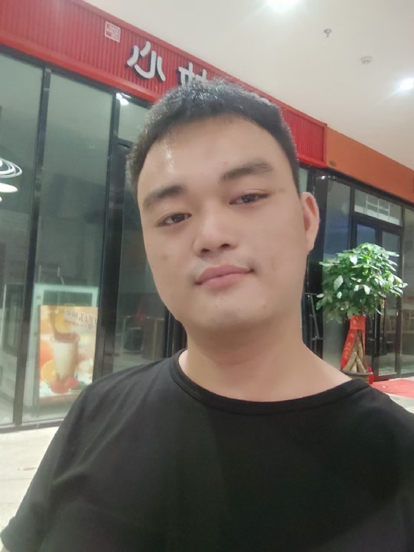 寻找另一半的第二张照片--玉林相亲服务中心