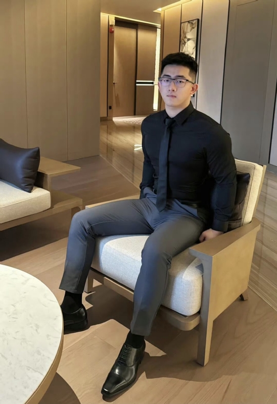 李寒外改英文可家的第一张照片--玉林相亲服务中心