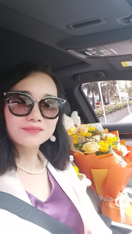 Apple的第一张照片--玉林相亲服务中心