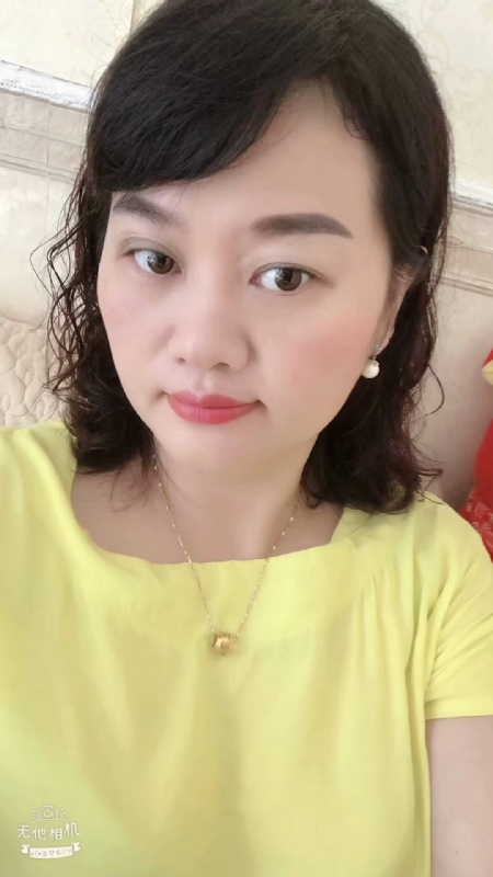 微笑的第一张照片--玉林相亲服务中心