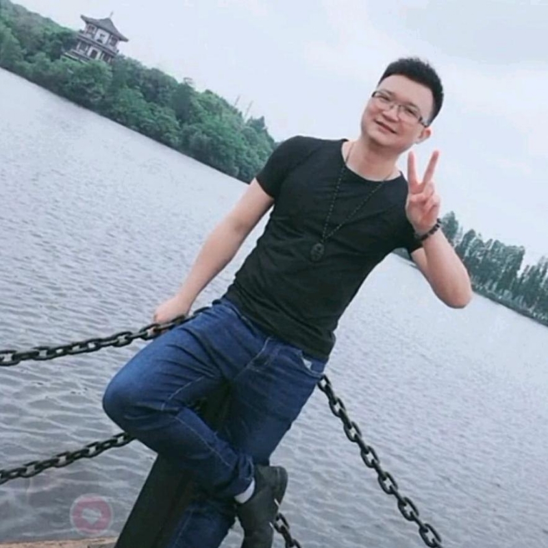 lg营的第一张照片--玉林相亲服务中心
