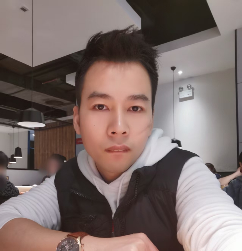 思明的第一张照片--玉林相亲服务中心