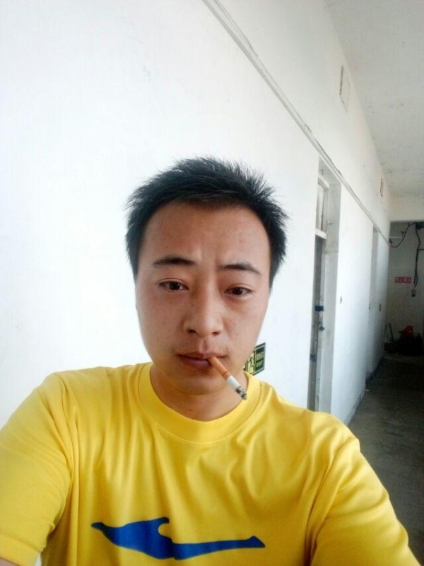 云淡风轻的第二张照片--玉林相亲服务中心