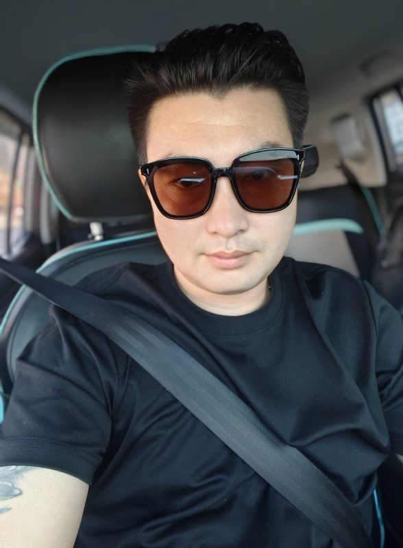凡哥的第一张照片--玉林相亲服务中心