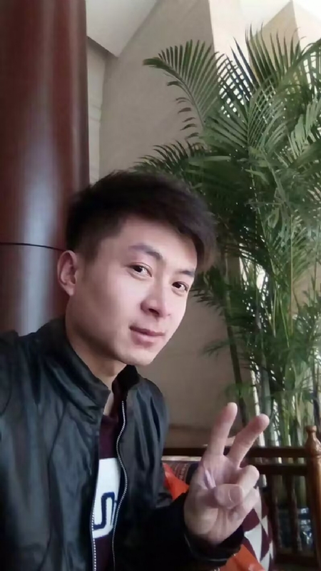 蓝锋的第一张照片--玉林相亲服务中心