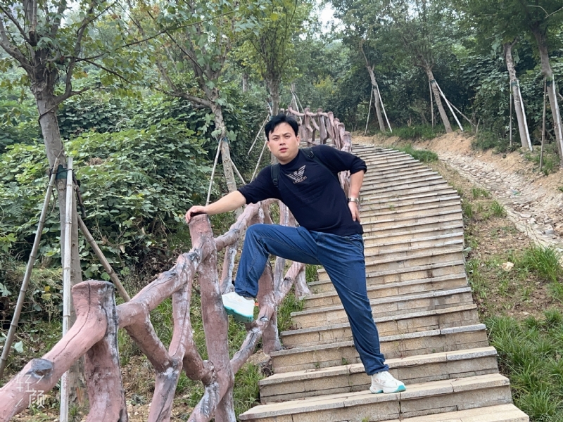 择一人白头偕老的第一张照片--玉林相亲服务中心