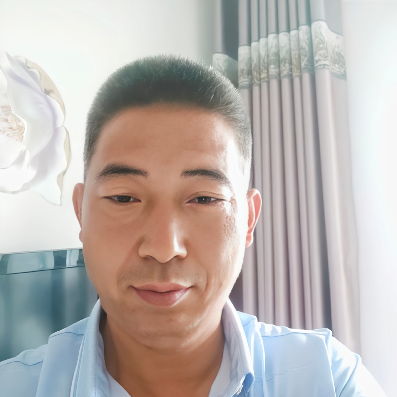 雨中漫步的第一张照片--玉林相亲服务中心