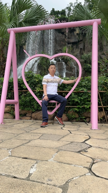 zhaofuwu的第二张照片--玉林相亲服务中心