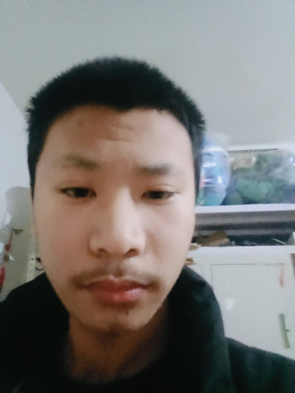 g未成年的第一张照片--玉林相亲服务中心