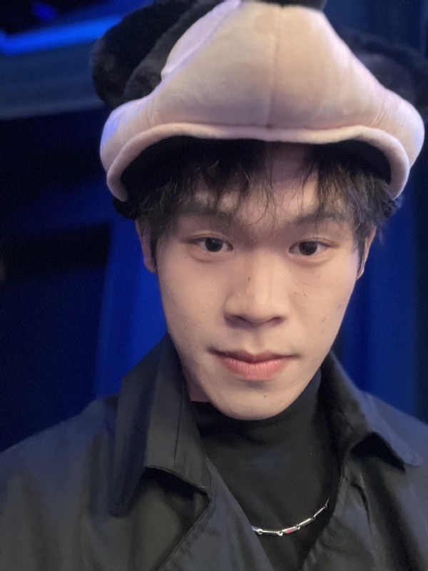 自律的杰的第一张照片--玉林相亲服务中心