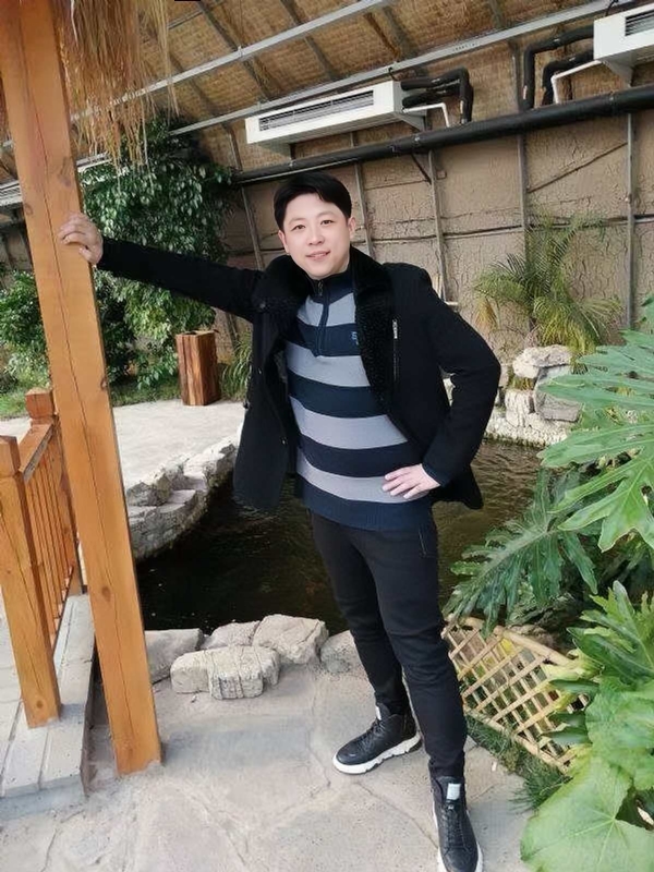 语堂的第一张照片--玉林相亲服务中心