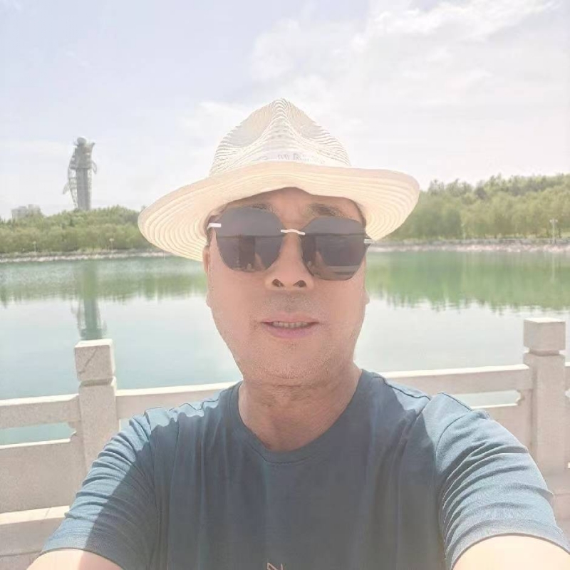 有钱人的第一张照片--玉林相亲服务中心