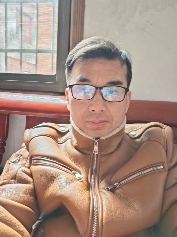 弹簧的第一张照片--玉林相亲服务中心