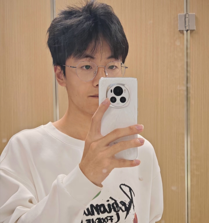 张浩博的第四张照片--玉林相亲服务中心