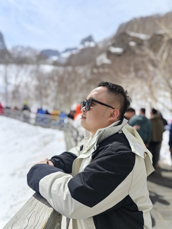 小龙的第一张照片--玉林相亲服务中心