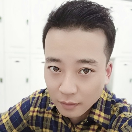 云淡风轻的第一张照片--玉林相亲服务中心