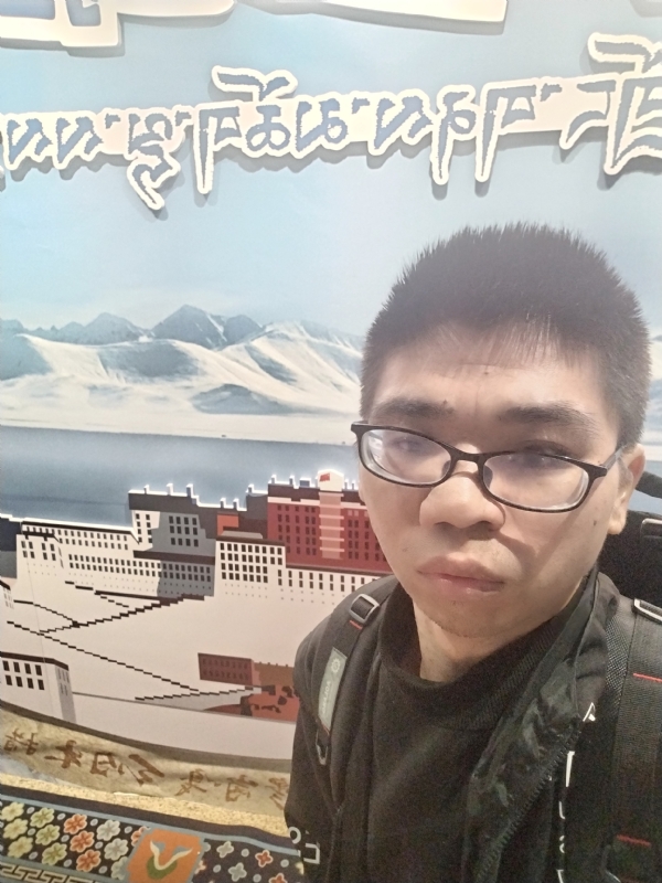 寻找幸福的第一张照片--玉林相亲服务中心