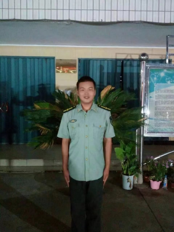 程程的第一张照片--玉林相亲服务中心